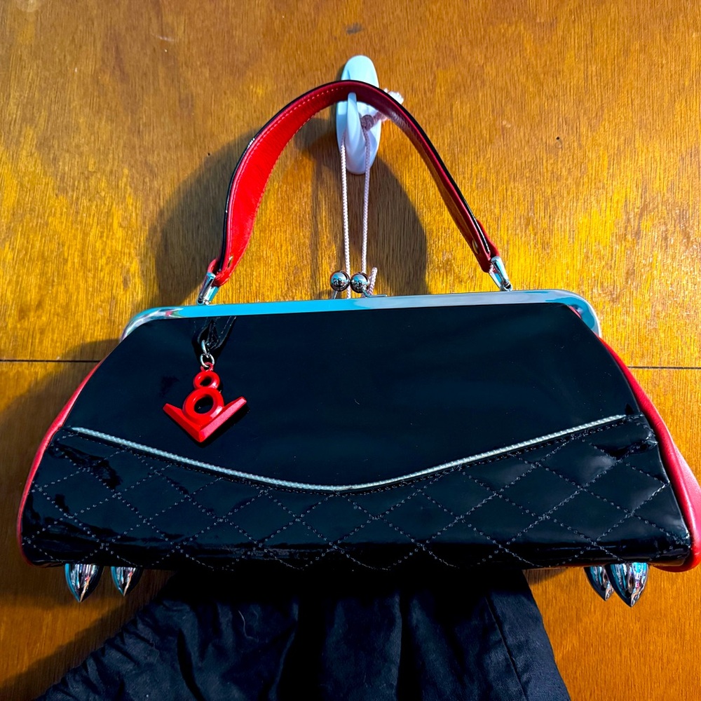 Revamp productions v8 handbag pinky pinups